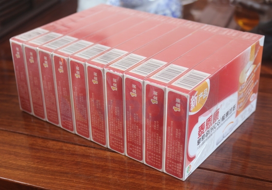 Alimentation automatique de machine d'emballage de cellophane de cigarettes de film de PVC BOPP