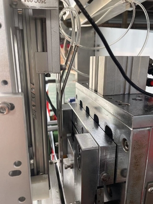 Machine de conditionnement humide régénératrice de chiffons de main, chiffons humides d'une seule pièce portative faisant la machine