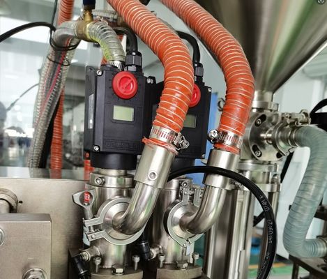 Machine de remplissage et d'étanchéité de tubes