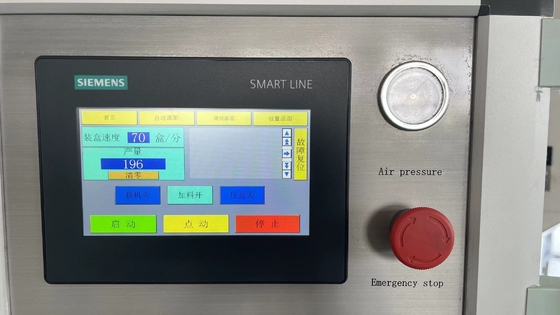Machine à emballer des sachets de produits de base pour cigarettes