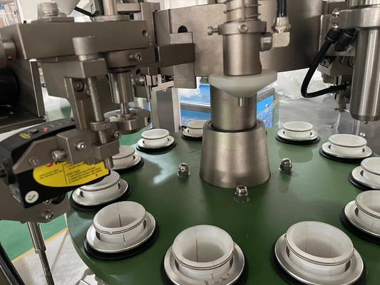 Machine semi-automatique de remplissage et d'étanchéité de pâte avec une précision de ± 1% et un système de contrôle PLC