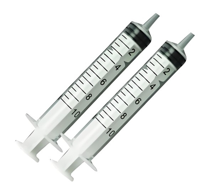 0.5- 80 ml Machine de remplissage de seringue préremplie de capacité Système de commande PLC Siemens Une buse