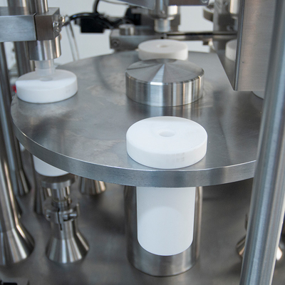 Machine automatique de remplissage de seringues en verre et machine de boucle pour pommade