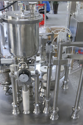 Machine de remplissage de seringues dentaires en gel cosmétique à haute viscosité, bouchage et scellement