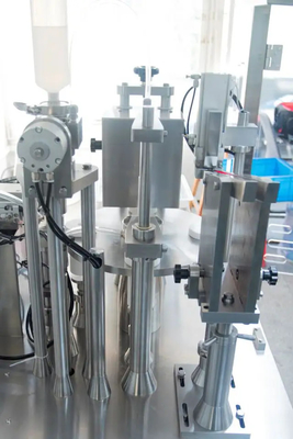Fabricants automatiques Machine de remplissage de seringue de vaccin de gel de verre pré-rempli