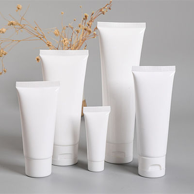 Lotions cosmétiques automatiques contrôlées désinfectant pour les mains gel pommade produits de soins de la peau crème tube machine de remplissage machine d'étanchéité