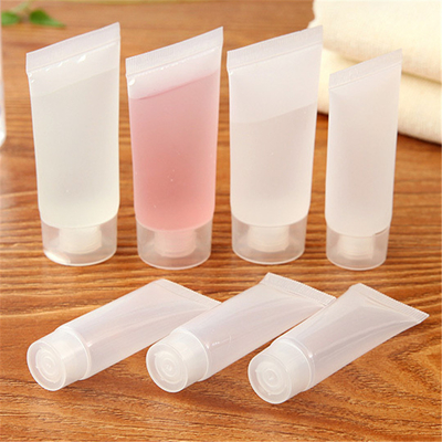 Machine automatique de remplissage de tubes en plastique 50 à 75 pièces/min