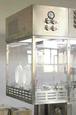 Machine de remplissage de cartouches pour injection d'acide hyaluronique liquide pharmaceutique, remplissage automatique de seringues