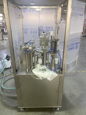 Machine de remplissage automatique de seringues pour entreprise pharmaceutique