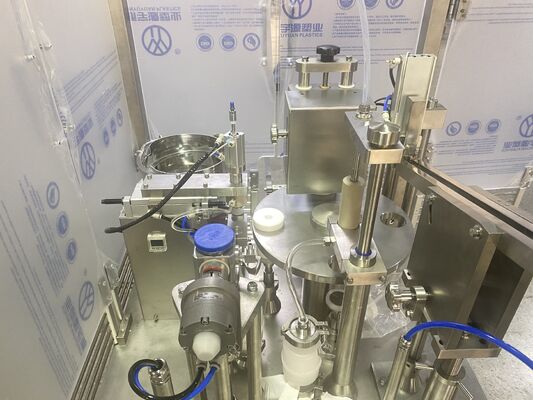 Machine de remplissage automatique de seringues pour entreprise pharmaceutique