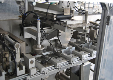 Machines faciales standard d'emballage de masque de la CE avec opération de poste d'essence la basse