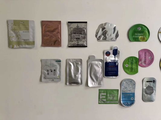 Pour le type cosmétique masque facial non tissé de l'usine VPD400 faisant la machine