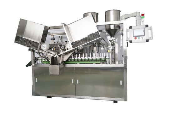 Machine de remplissage de tubes mous en plastique composite et d'étanchéité par chauffage intérieur avec réfrigérateur pour crème pour les mains